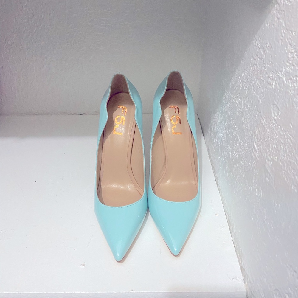 Munro Colored Heels